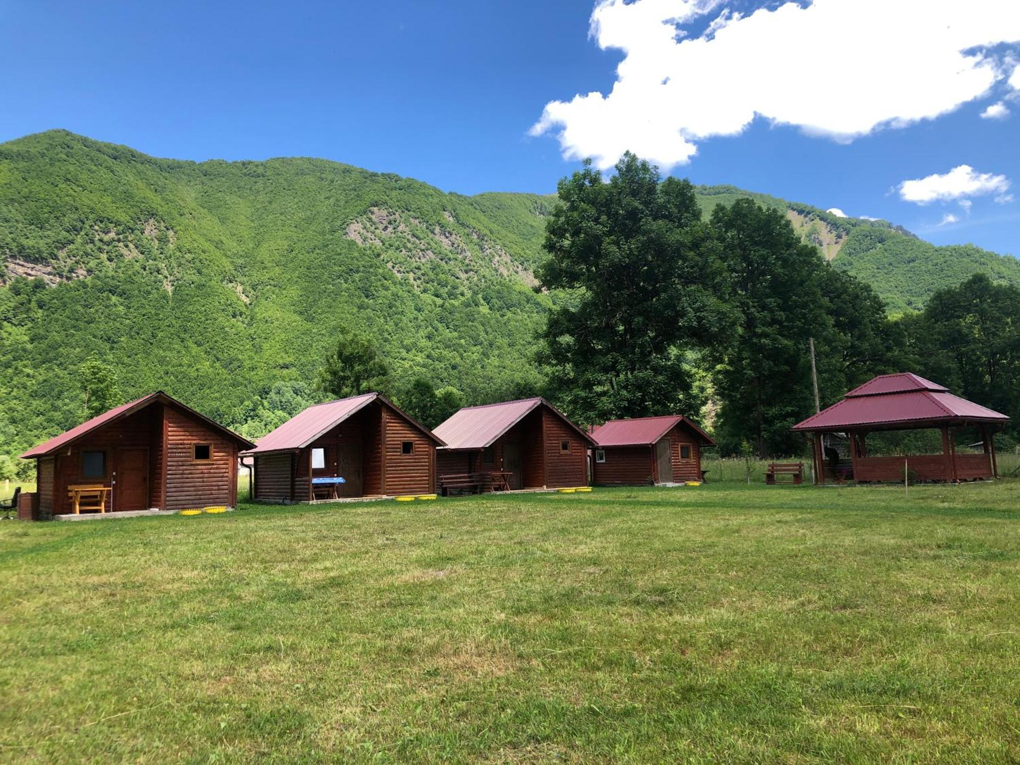 Bungalows-Oaza Vusanje Exterior photo